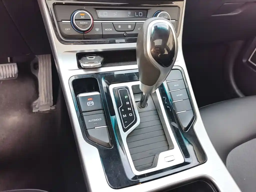 Geely Emgrand GL — миниатюра 14