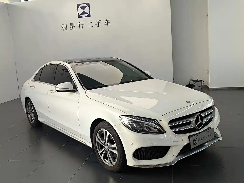 Mercedes-Benz C-Class — миниатюра 3