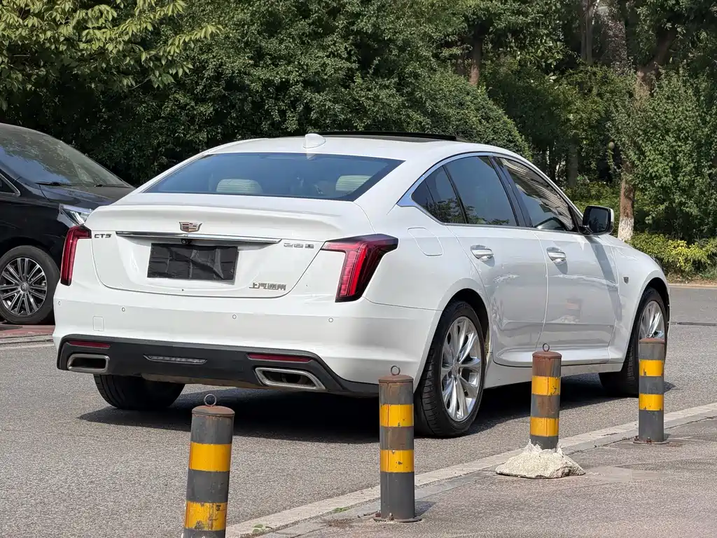 Cadillac CT5 — миниатюра 7