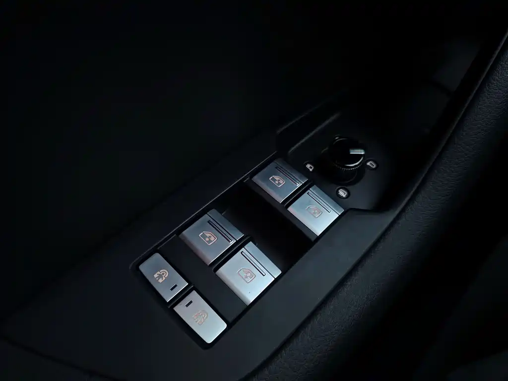 Audi A6L — миниатюра 16