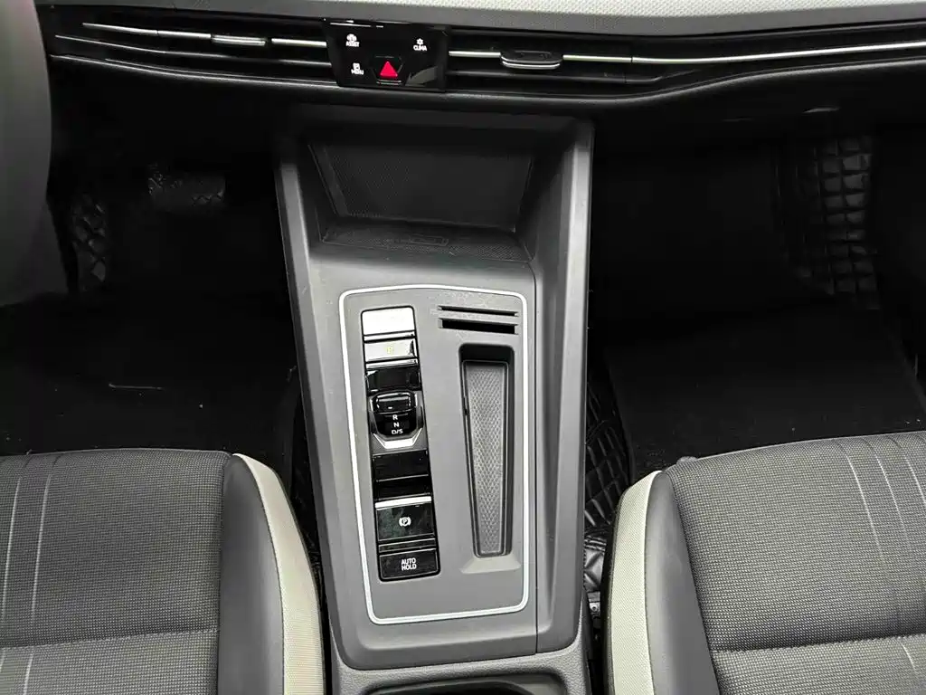 Volkswagen Golf — миниатюра 11