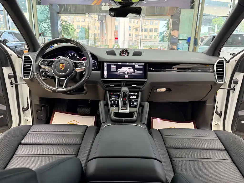 Porsche Cayenne — миниатюра 14