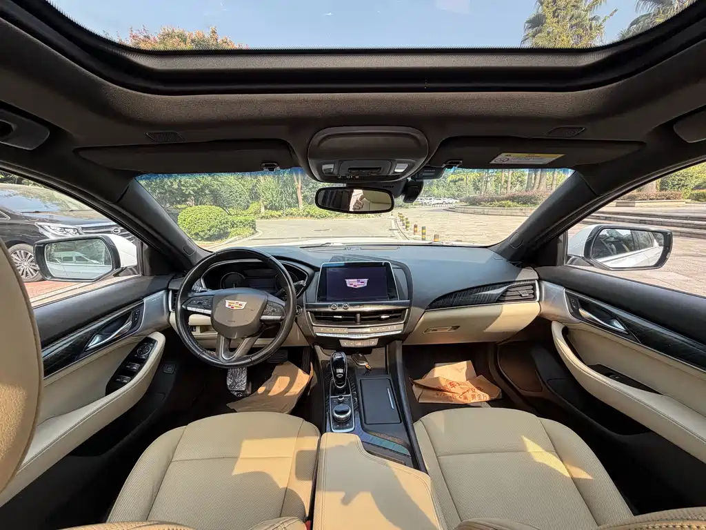 Cadillac CT5 — миниатюра 9