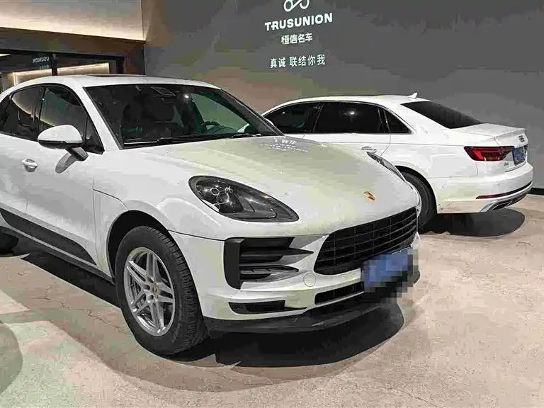 Купить Porsche Macan
