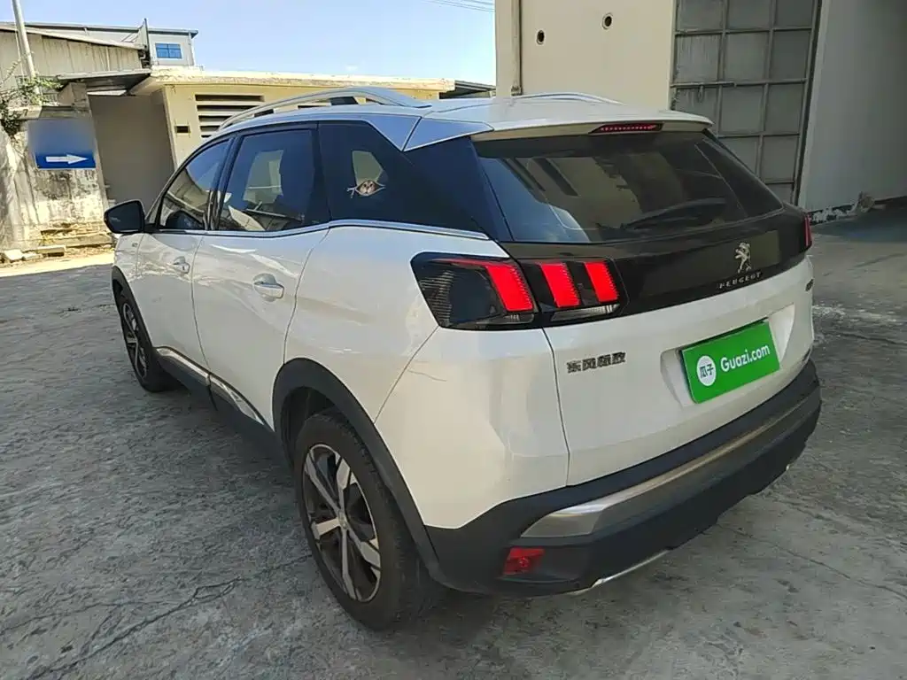 Peugeot 4008 — миниатюра 5
