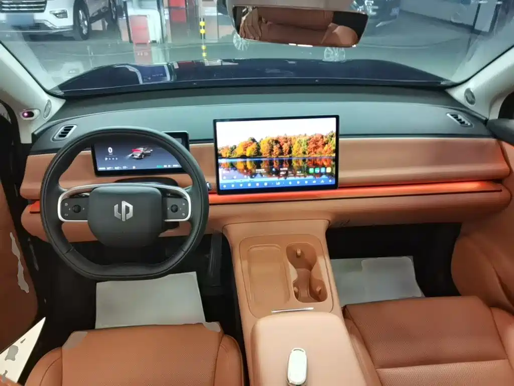 Leapmotor Leapmotor C16 — миниатюра 10