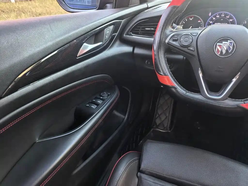 Buick Regal — миниатюра 18