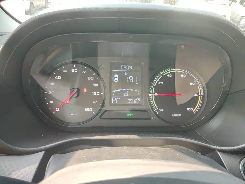 Roewe Clever — миниатюра 12