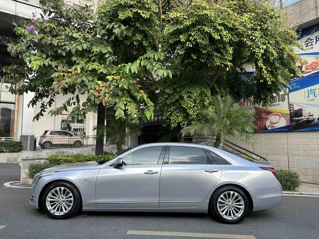 Cadillac CT6 — миниатюра 3