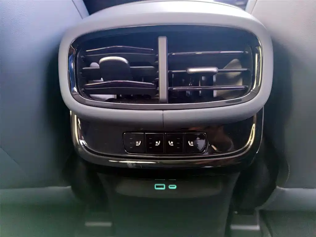 BYD SEA LION 07 DM I