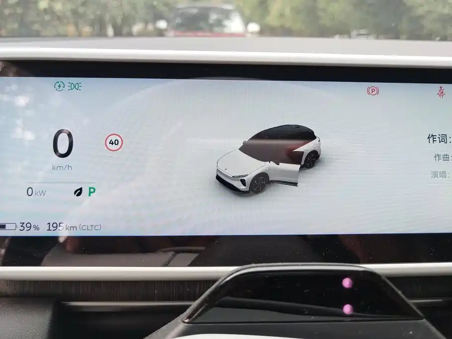 NIO ES6 — миниатюра 14