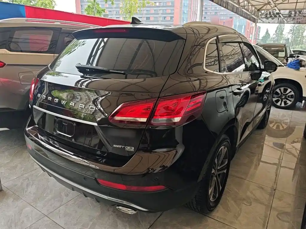 Borgward BX7 — миниатюра 7