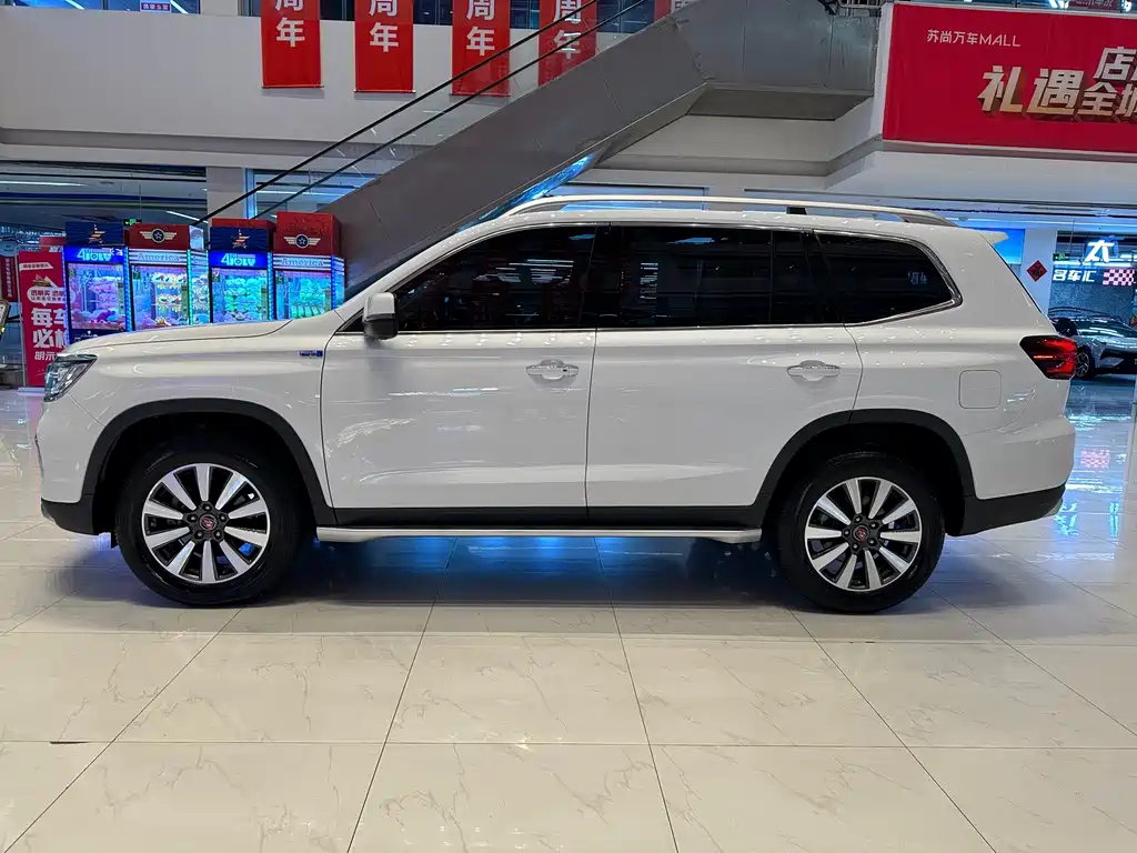Roewe RX8 — миниатюра 7