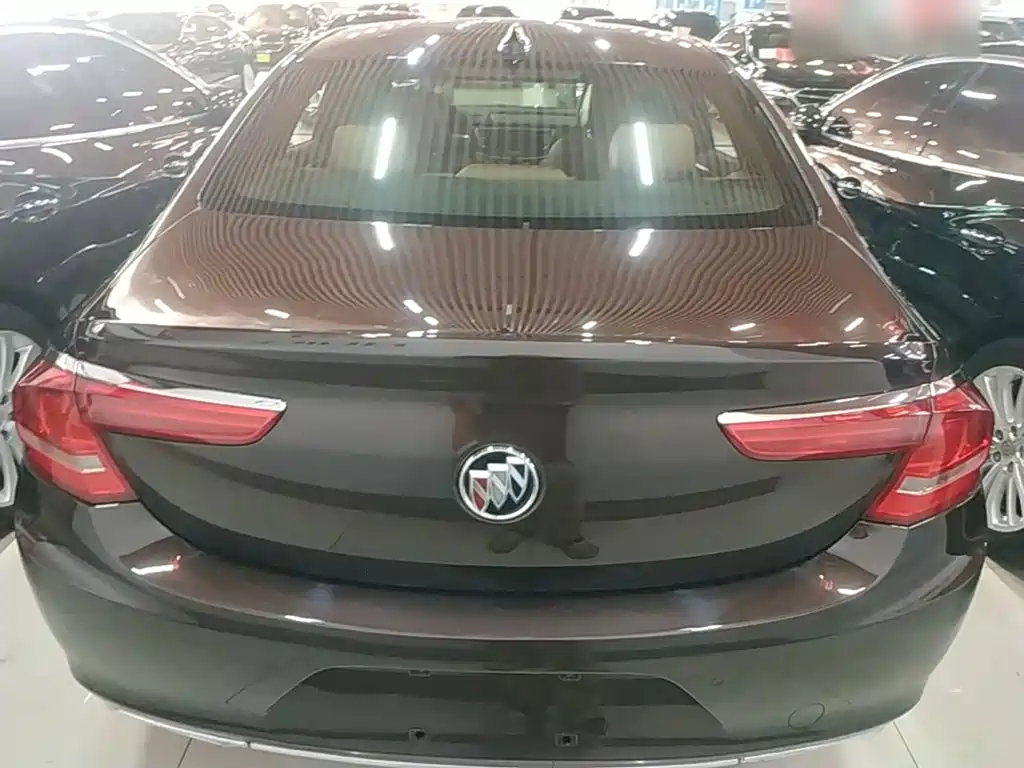 Buick LaCrosse — миниатюра 6