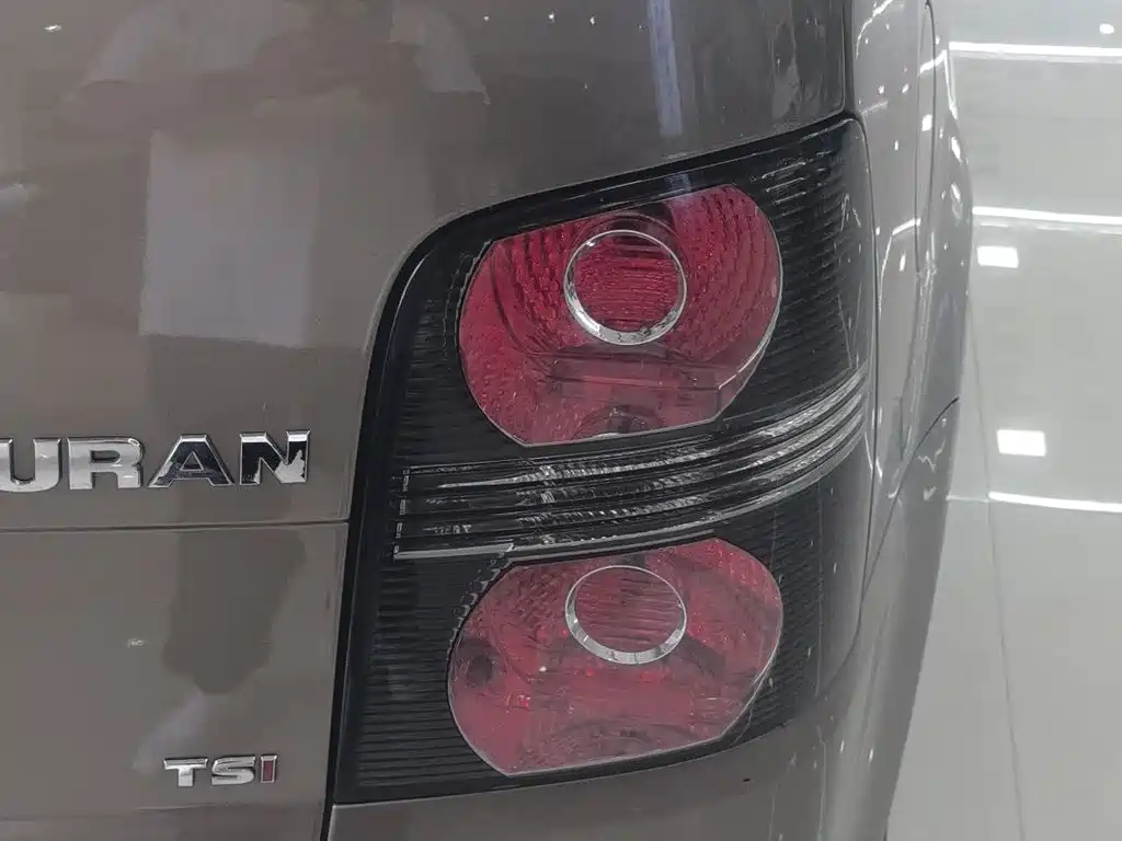Volkswagen Touran — миниатюра 5