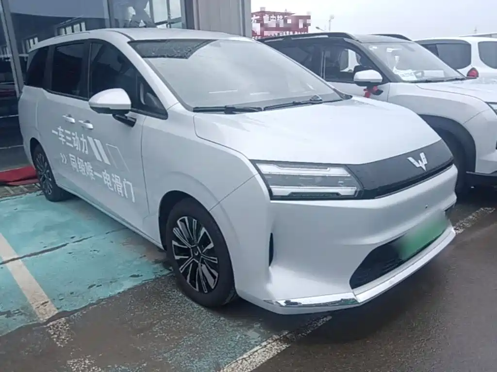 Wuling Xingguang 730 New Energy — миниатюра 4