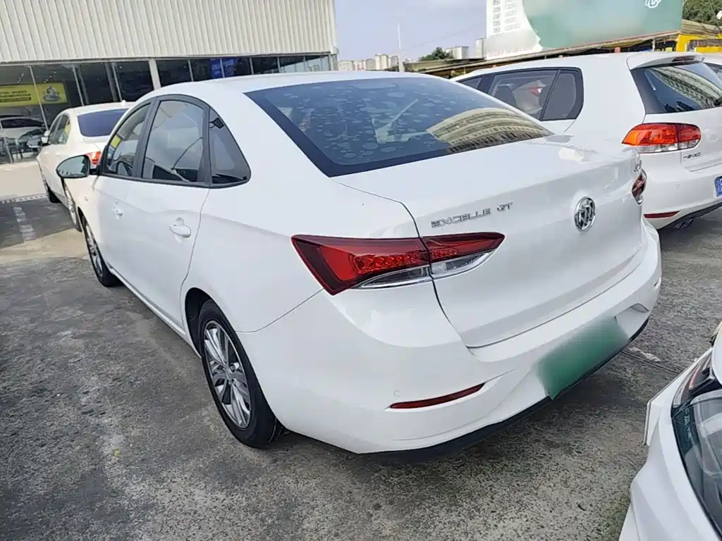 Buick Excelle — миниатюра 5