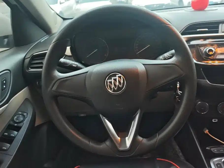 Buick Excelle — миниатюра 15