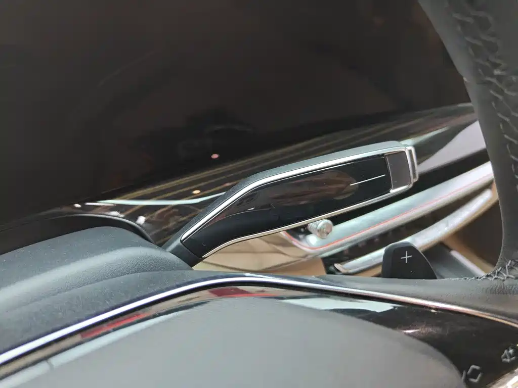 Cadillac XT5 — миниатюра 9