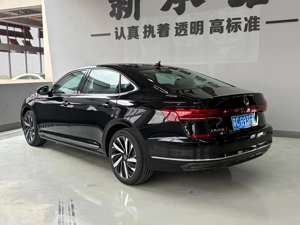 Volkswagen Passat 2026 330TSI Elite