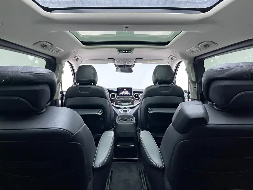 Mercedes-Benz V-Class — миниатюра 8