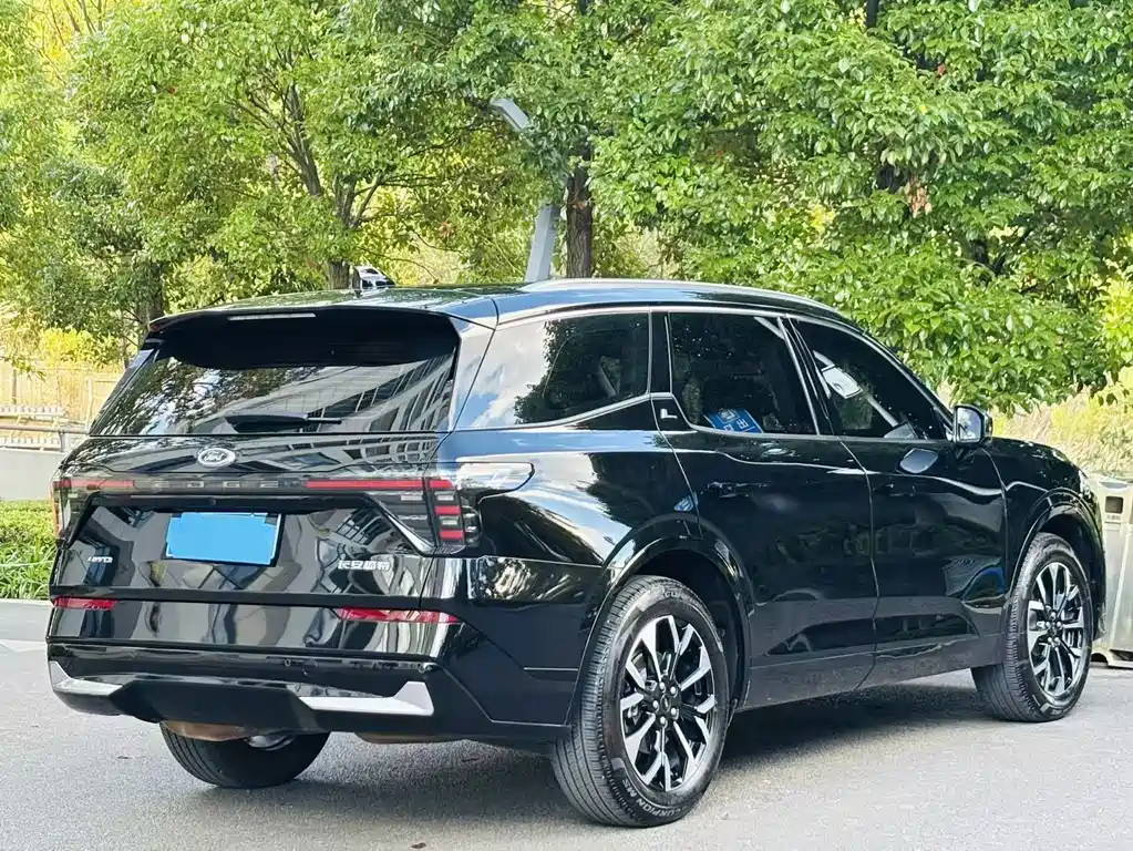 Ford Edge — миниатюра 6