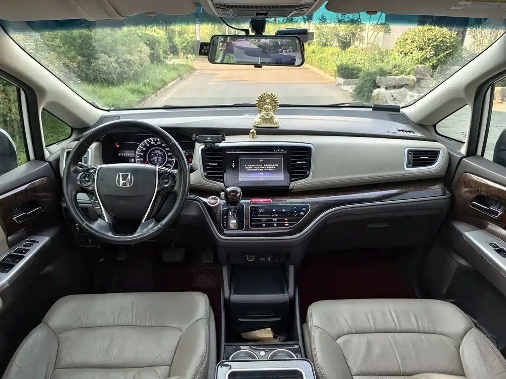 Honda Odyssey 2015 2.4L Luxury
