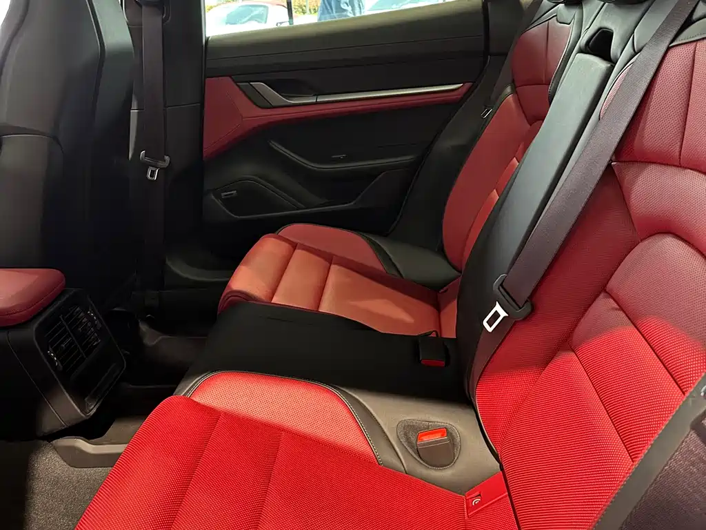 Porsche Taycan 2026 Taycan 4