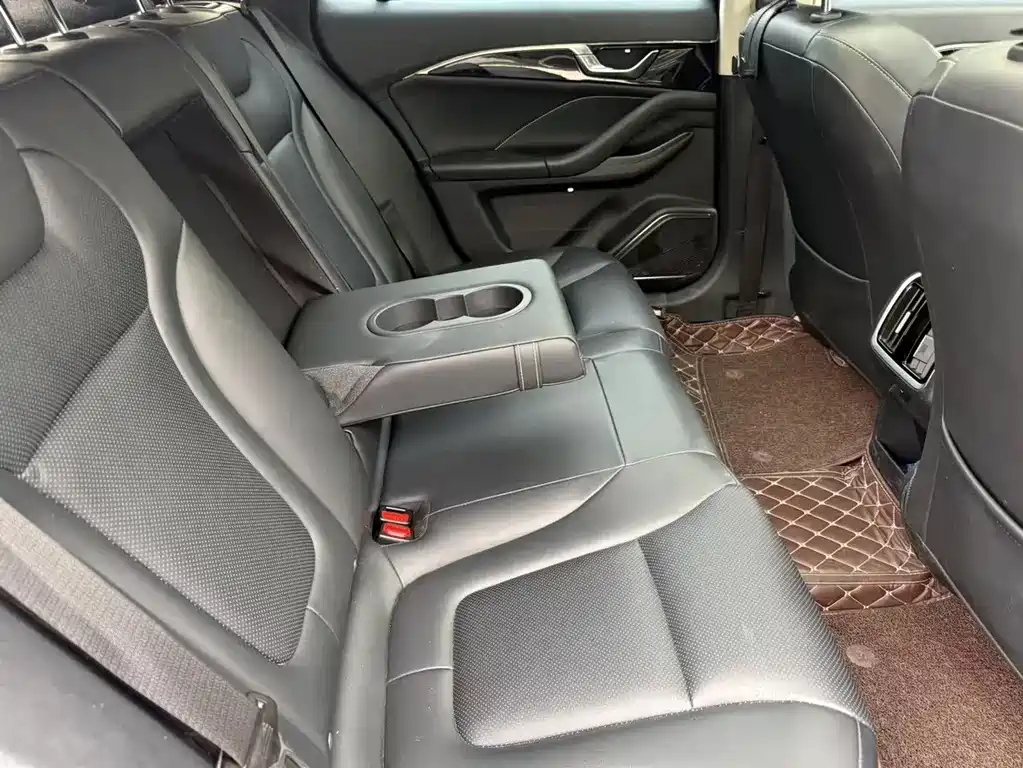 Bestune B70 2021 2.0T AT Smart