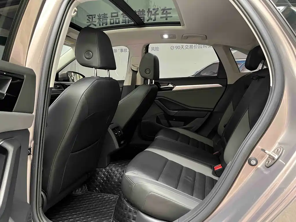 Volkswagen Sagitar — миниатюра 12
