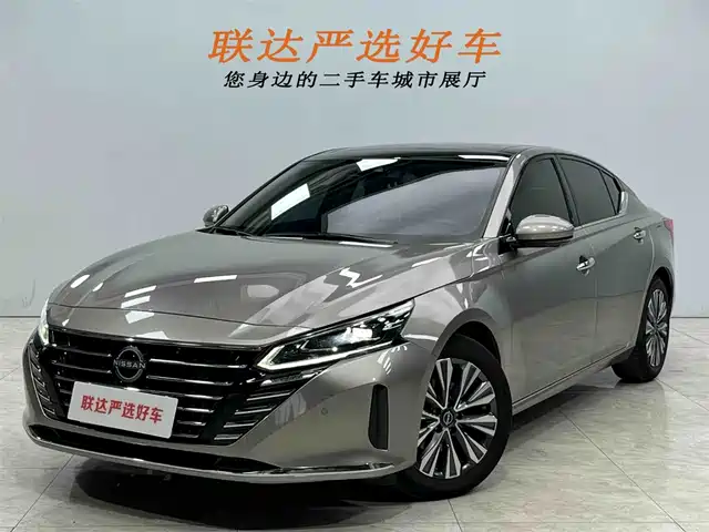 NISSAN TEANA