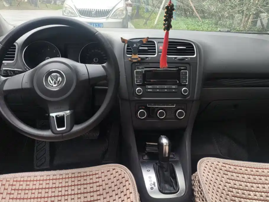 Volkswagen Golf — миниатюра 12