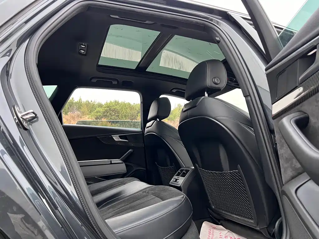 Audi A4 (Import) — миниатюра 13