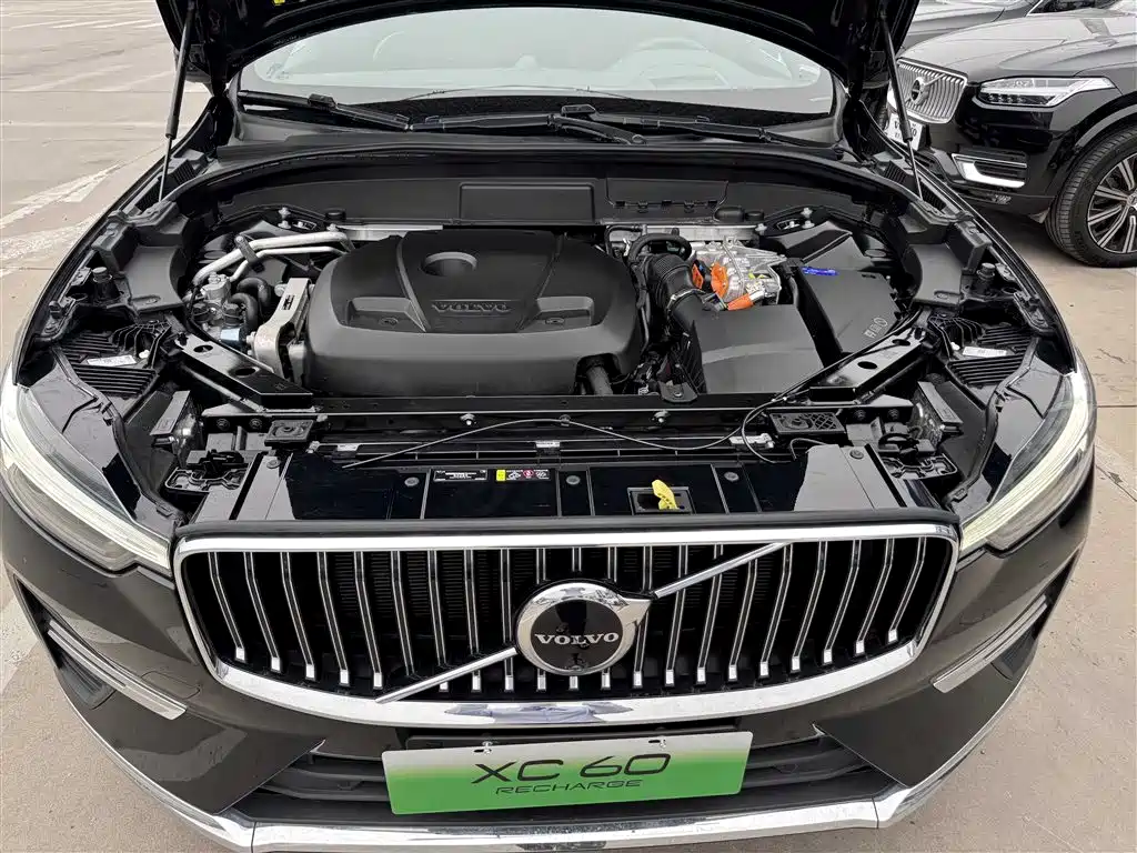 VOLVO XC60 PLUG IN HYBRID