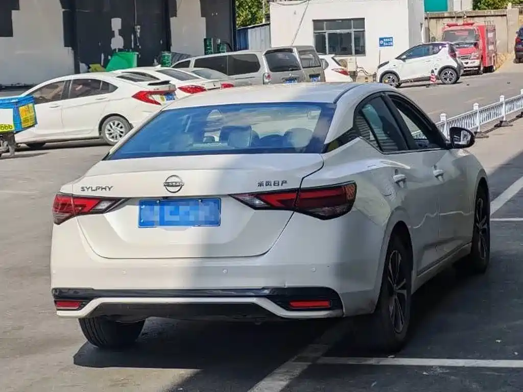Nissan Sylphy — миниатюра 7