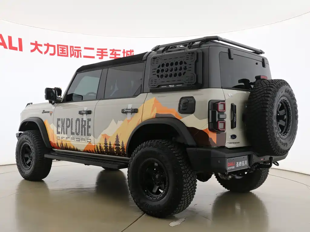 Ford Bronco — миниатюра 14