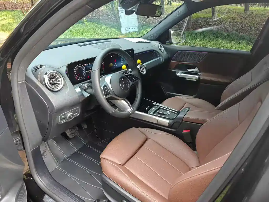 Mercedes-Benz GLB 2025 GLB 220 Fashion