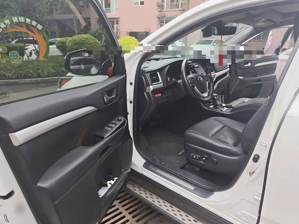Toyota Highlander — миниатюра 12