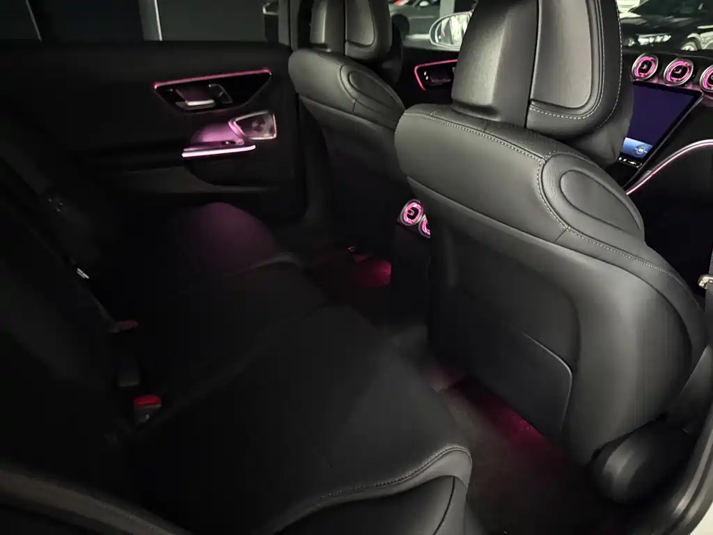 Mercedes-Benz C-Class — миниатюра 15