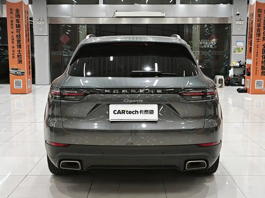 Porsche Cayenne — миниатюра 5