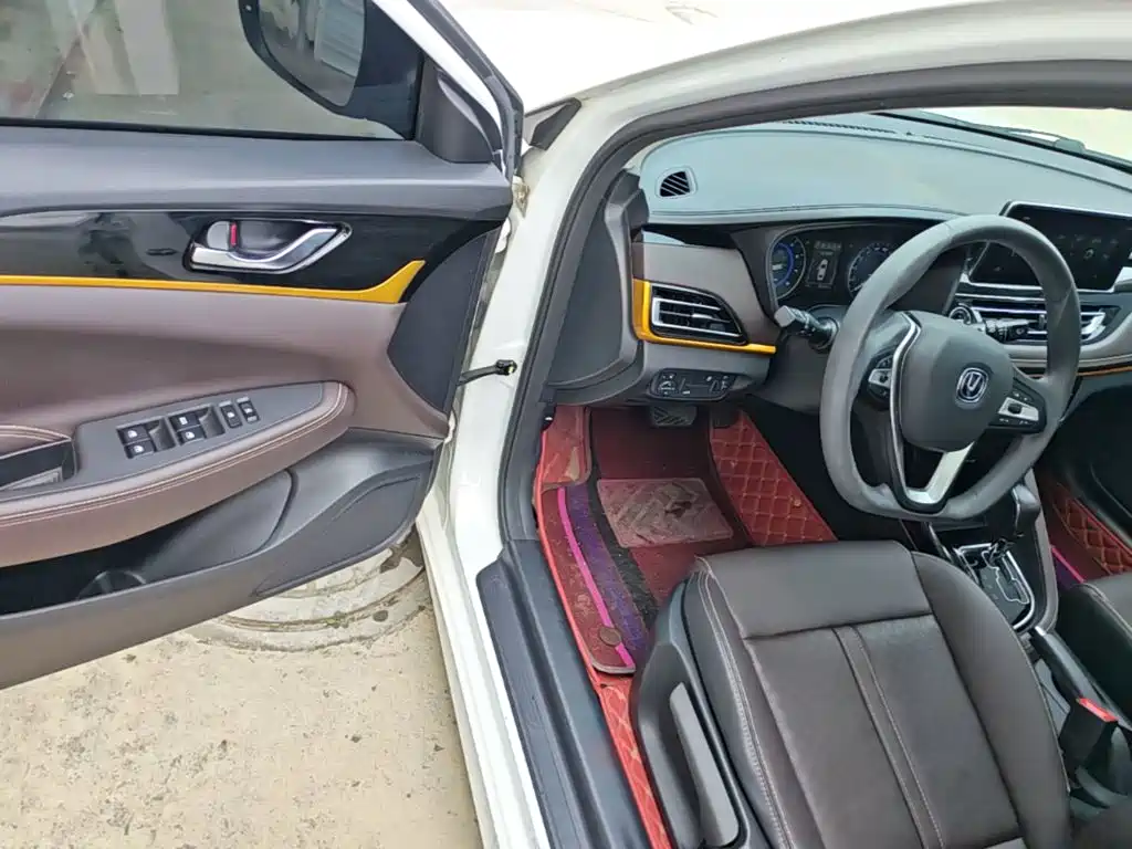 Changan Eado DT — миниатюра 16