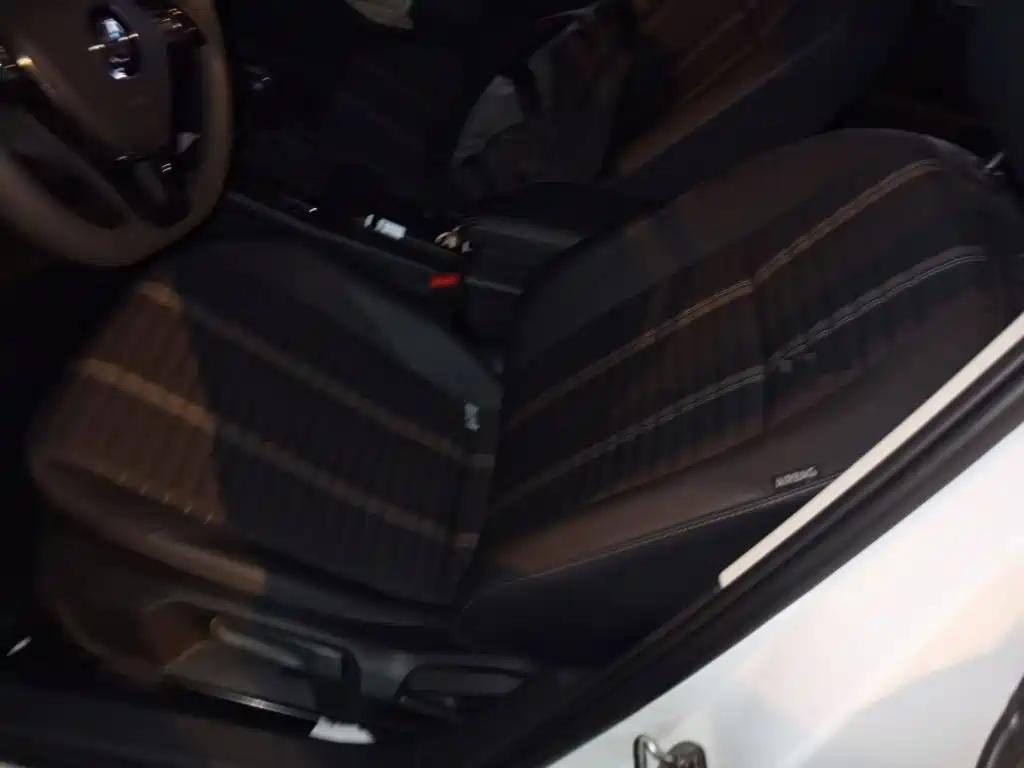 Volkswagen Lavida — миниатюра 11