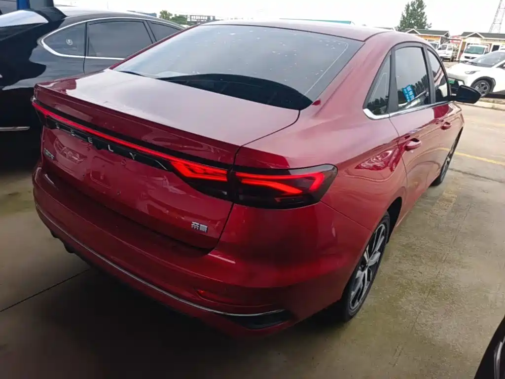 Geely Emgrand — миниатюра 7