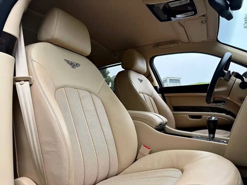 Bentley Mulsanne — миниатюра 18