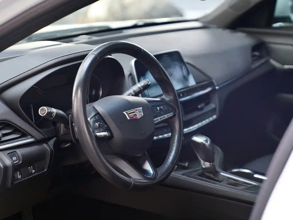 Cadillac CT4 — миниатюра 12