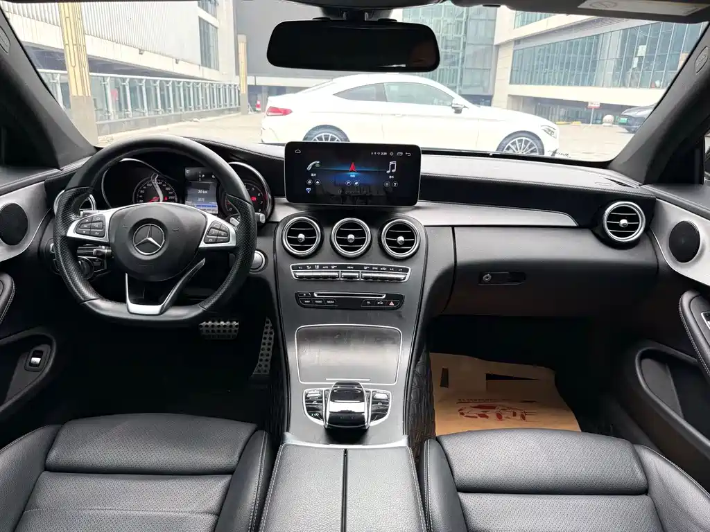 Mercedes-Benz C-Class (Import) — миниатюра 4