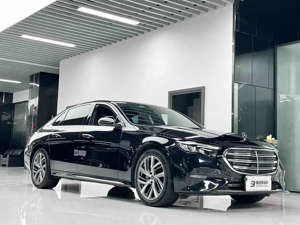 Mercedes-Benz E-Class — миниатюра 3
