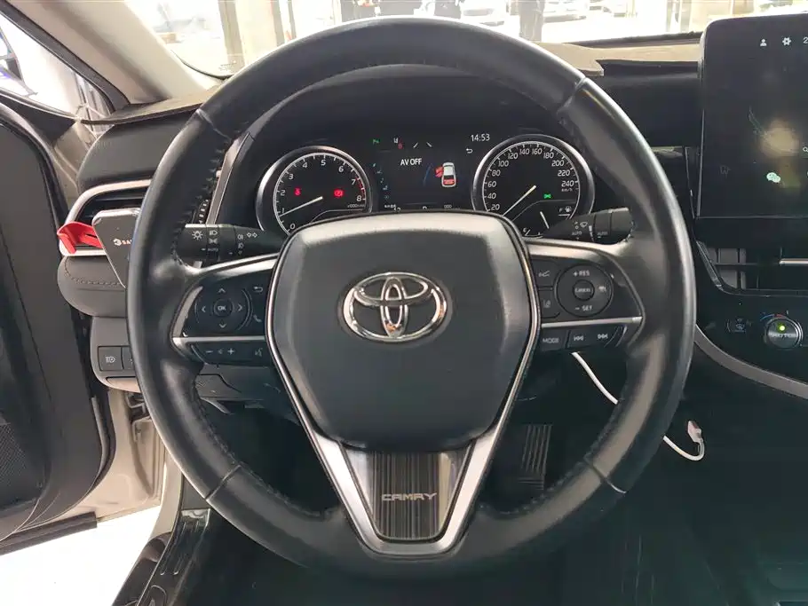 TOYOTA CAMRY