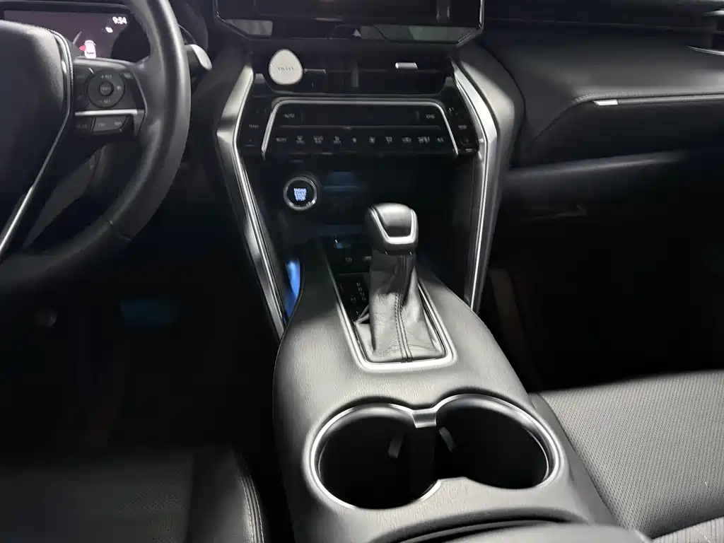 TOYOTA LING FANG HARRIER