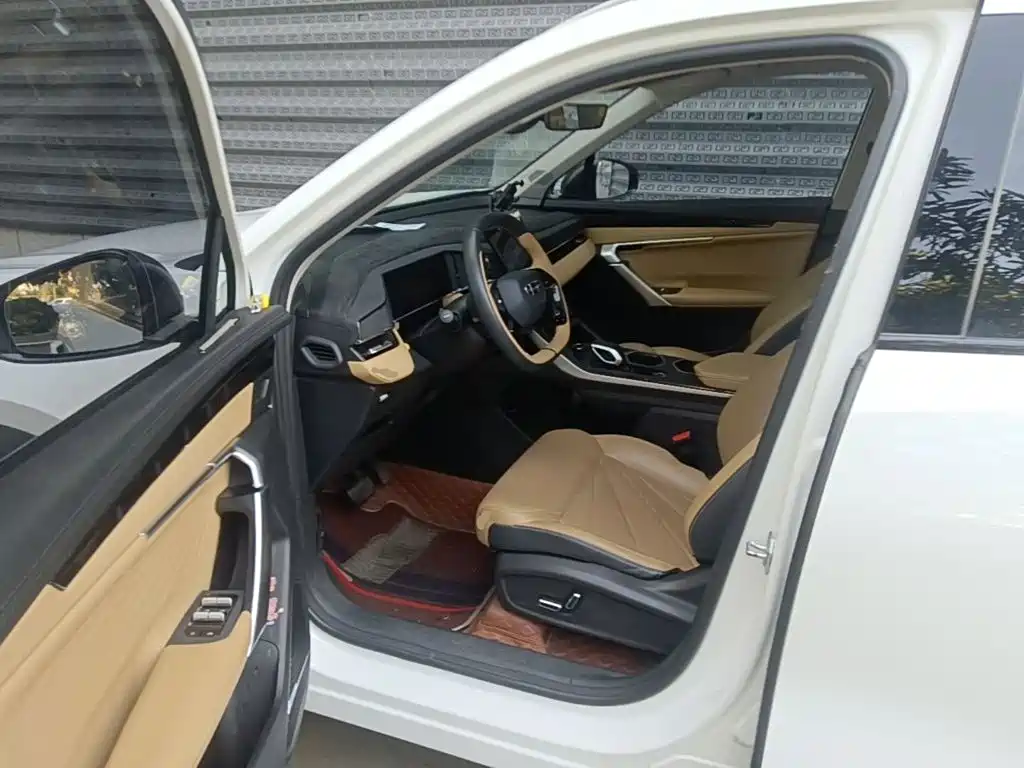 Geely Boyue L — миниатюра 16